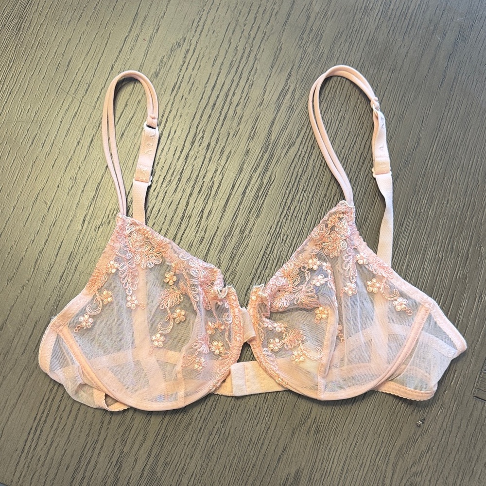 Malizia by La Perla Sheer Embroidered Underwire Bra